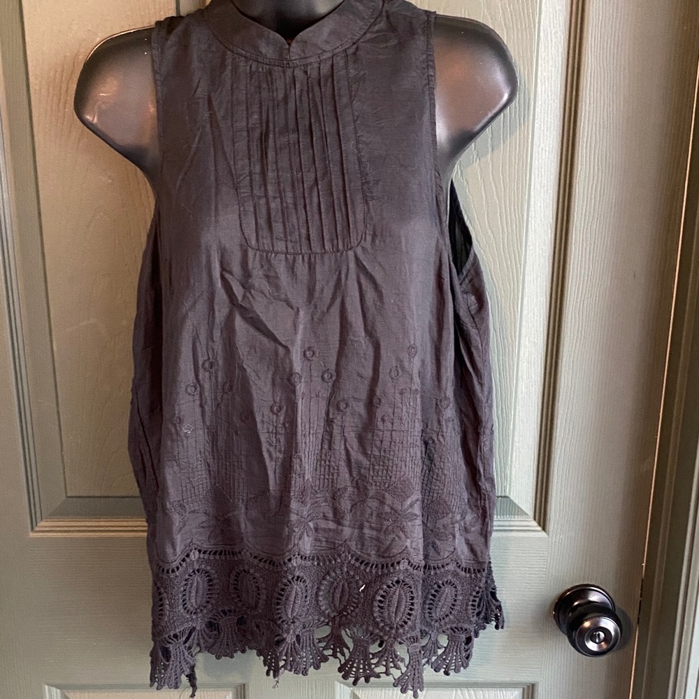 Black Swan Crochet Hem Sleeveless Tank